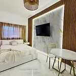 Stylish Studio In Heart Of Miami
